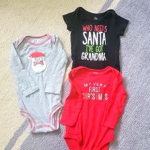 Christmas onesies (12m)